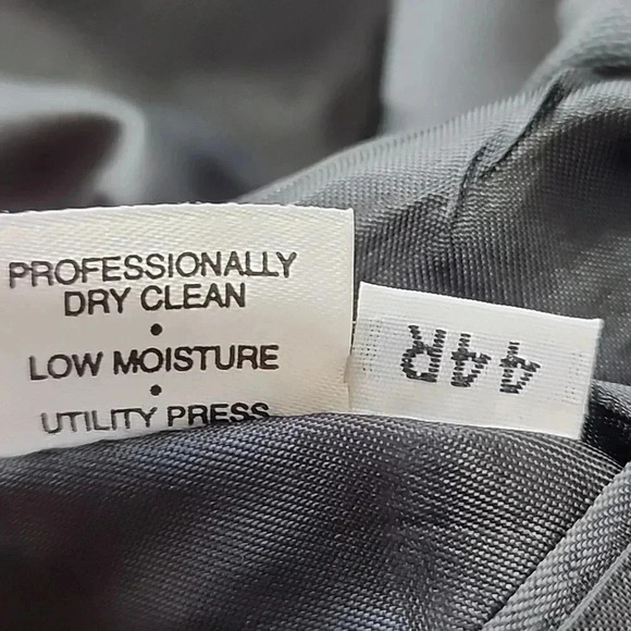 Men's Austin Reed 1-Pc Suit Jacket,  Gray, Size 44R, Pre-Owned - Picture 8 of 9